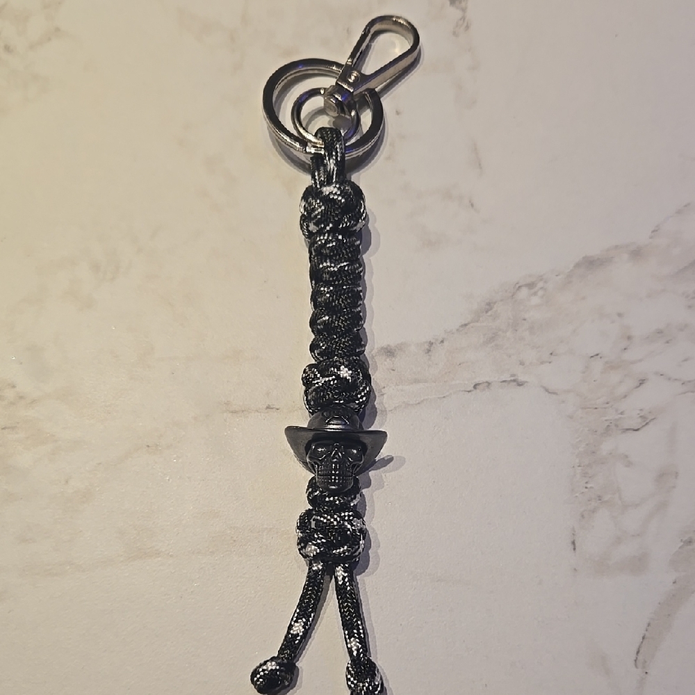 Black Camo Paracord Keychain with Firefighter Skull Large Bead & Clip.